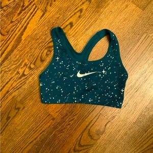 Sports bra